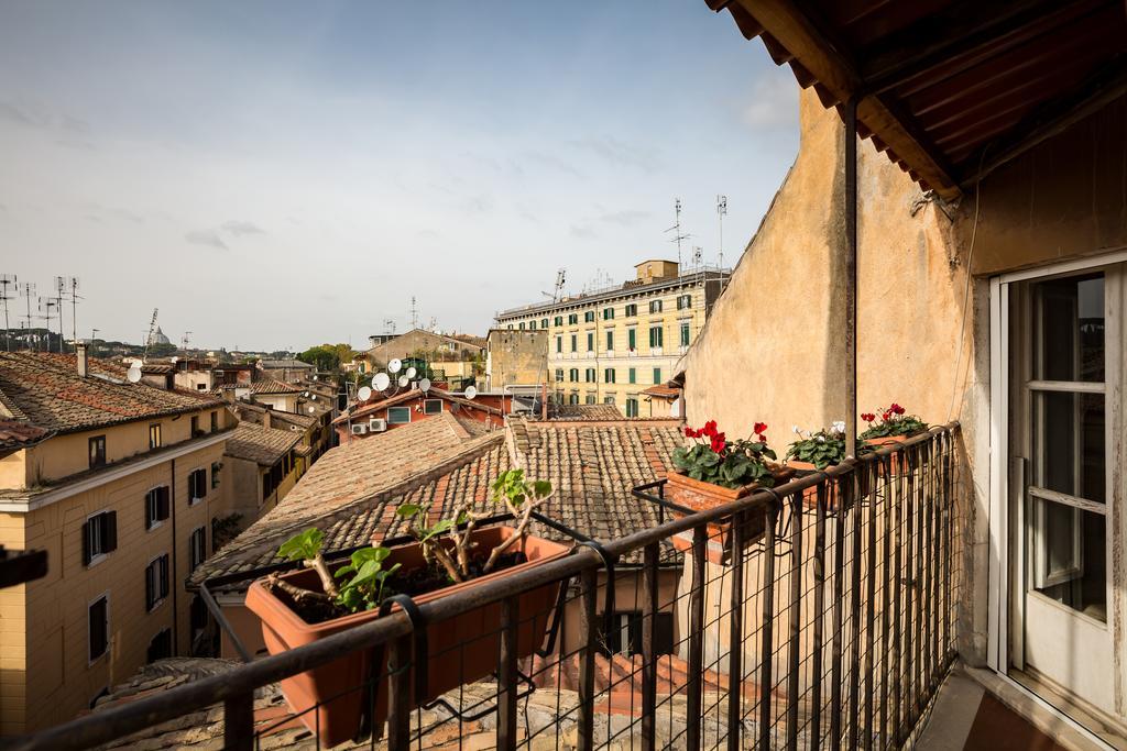 Habitat's Renella Penthouse Appartamento