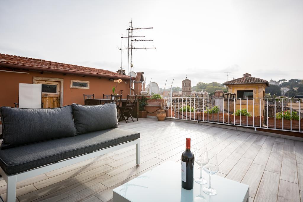 Habitat's Renella Penthouse Appartamento